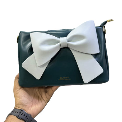 New Classic brand women bag Black with unique design  2025