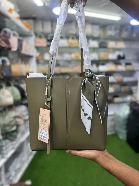 Elegant Classic Olive Green Tote Bag in 2025 – Where Style Meets Functionality